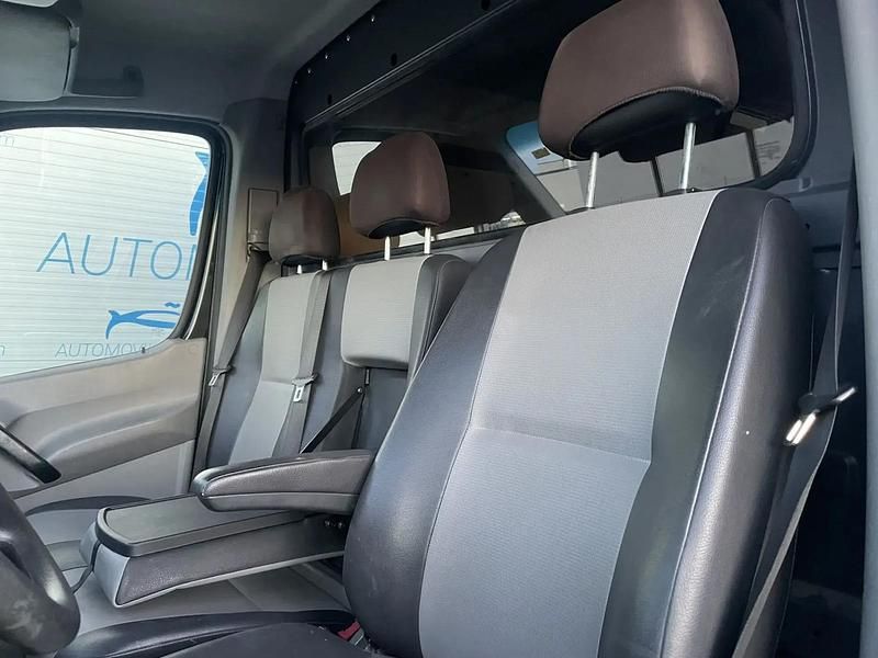 Begagnad VW Crafter Pro 163 HK (119 kW) 2016 Svart Van