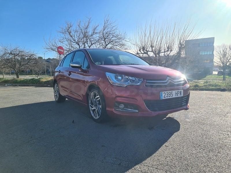 Usado Citroën C4 114 CV (83 kW) 2014 Rojo Berlina