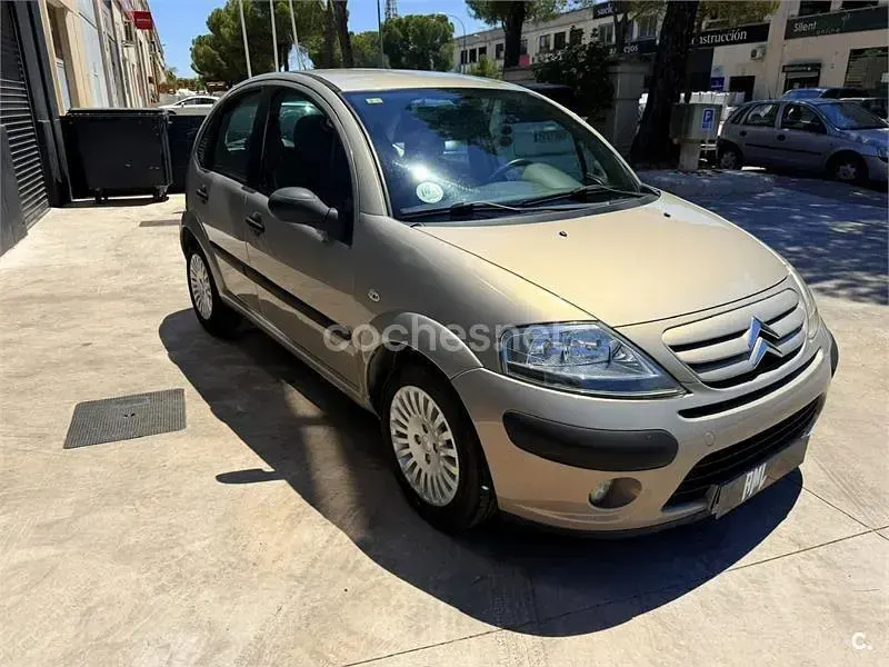Usado Citroën C3 70 CV (51 kW) 2007 Beige Berlina