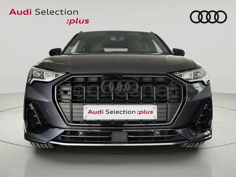 Usado Audi Q3 Ambiente 150 CV (110 kW) 2025 Gris / plata SUV