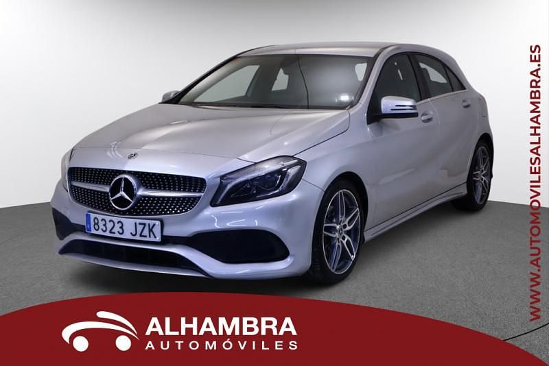 Usado Mercedes A200 AMG line 156 CV (114 kW) 2017 Gris