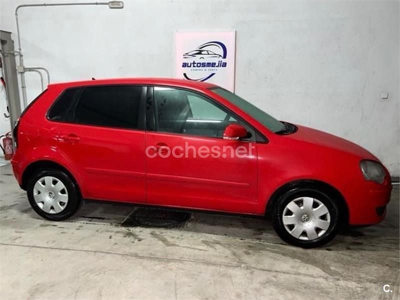 Usado VW Polo Edition 60 CV (44 kW) 2008 Granate Utilitario