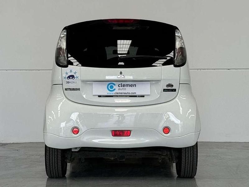 Usado Mitsubishi i-MiEV 49 kW (67 CV) 2013 Blanco Utilitario
