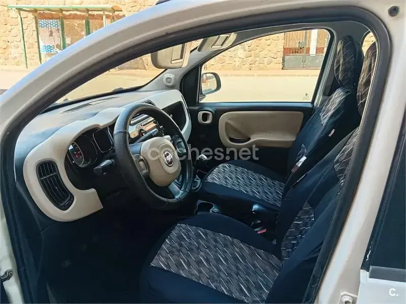 Usado Fiat Panda 4x4 75 CV (55 kW) 2014 Blanco Utilitario