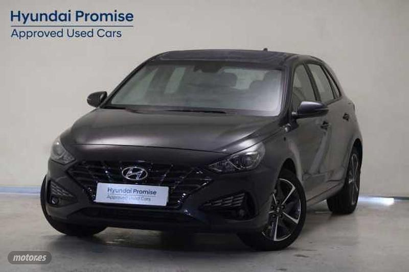 Dark night Usado 2024 Hyundai i30 | 19.990 € (Precio justo) - Imagen 1/4