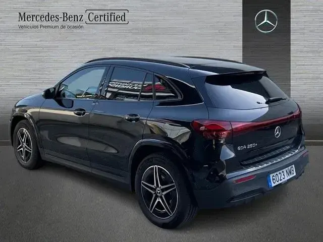 Nuevo Mercedes EQA250 139 kW (190 CV) 2026 Negro cosmos SUV