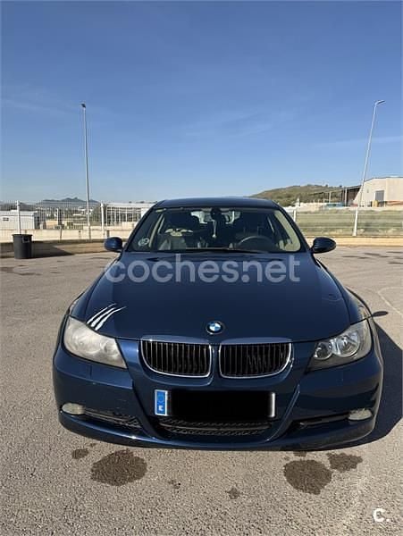 Usado BMW 318 115 CV (84 kW) 2006 Azul Berlina