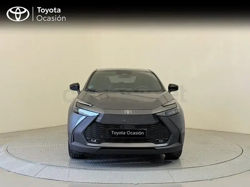 Usado Toyota C-HR Advance 140 CV (102 kW) 2025 Gris / plata SUV
