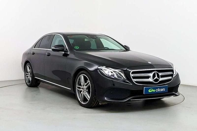 Usado Mercedes E220 194 CV (142 kW) 2016 Negro Berlina