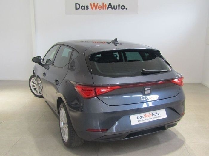 Gris Usado 2024 Seat Leon Style | 22.990 € (Super precio) - Imagen 1/4