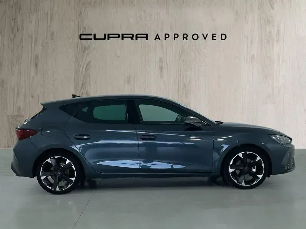 Usado Cupra Leon 150 CV (110 kW) 2025 Gris Berlina