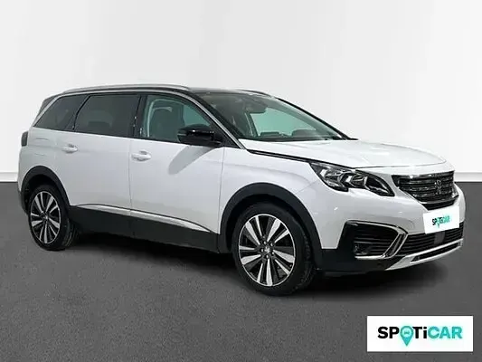 Usado Peugeot 5008 Allure 130 CV (95 kW) 2019 Blanco SUV