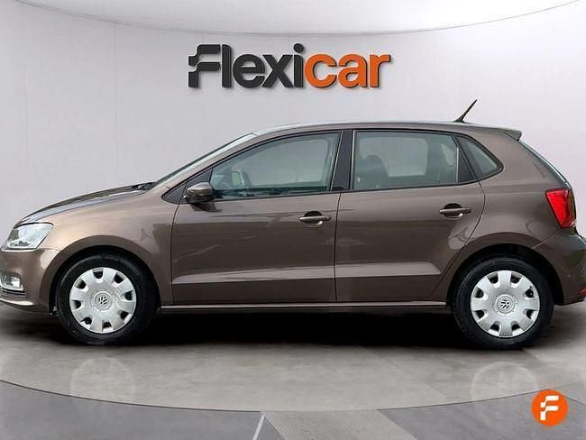 Usado VW Polo Advance 90 CV (66 kW) 2017 Marrón Berlina