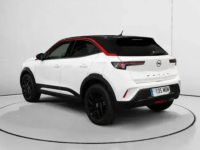 Usado Opel Mokka GS Line 130 CV (95 kW) 2022 Blanco SUV