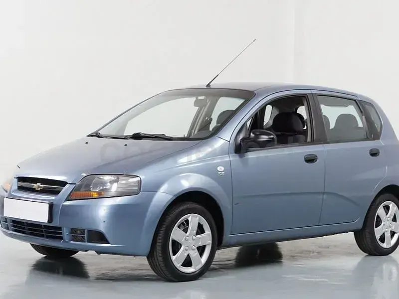 Usado Chevrolet Kalos SE 72 CV (52 kW) 2007 Azul Berlina