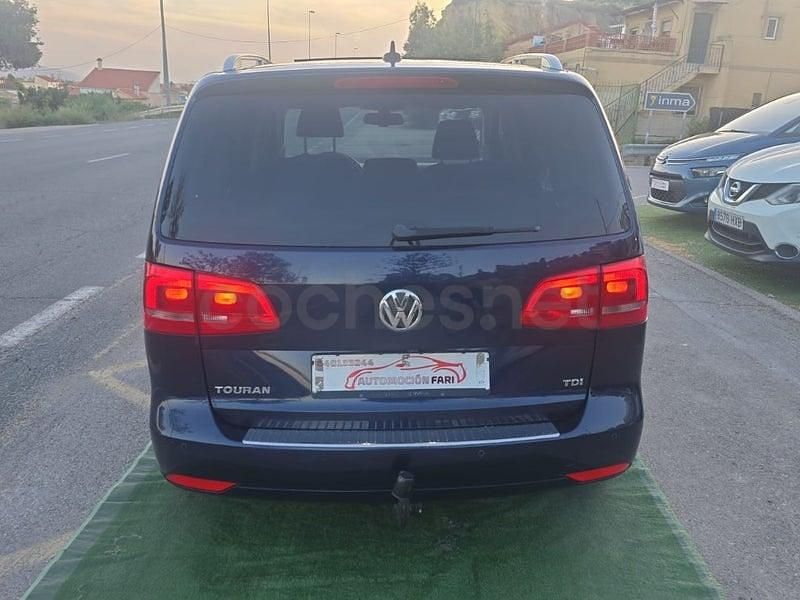 Usado VW Touran Advance 105 CV (77 kW) 2012 Azul Monovolumen