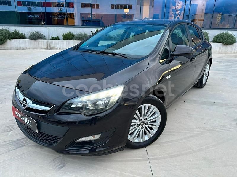 Marrón Usado 2015 Opel Astra Selective Berlina | 6500 € (Buen precio) - Imagen 1/4