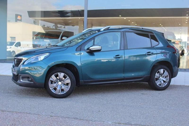 Usado Peugeot 2008 Style 82 CV (60 kW) 2019 Azul SUV