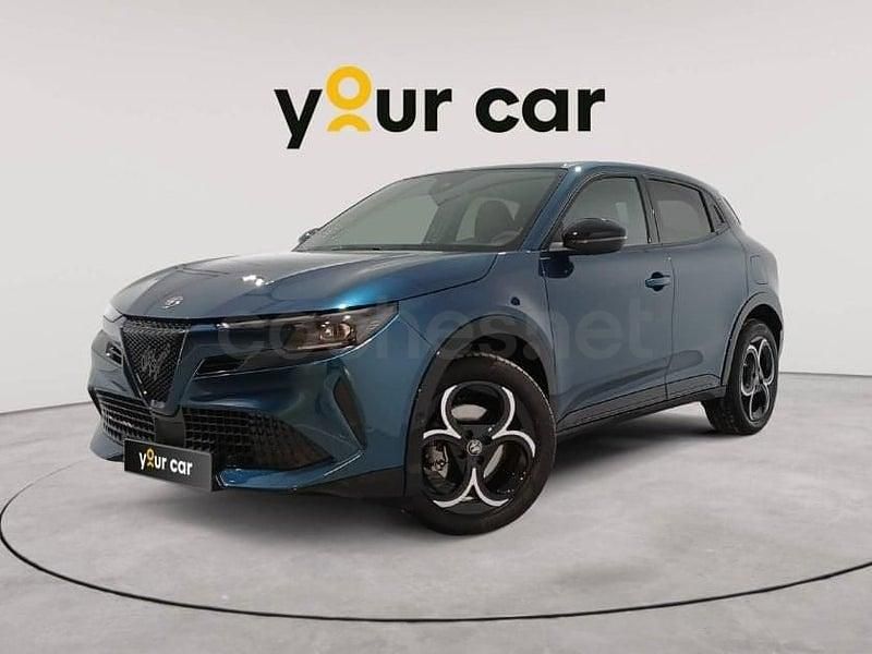 Usado Alfa Romeo Junior Sprint 145 CV (106 kW) 2025 Azul SUV