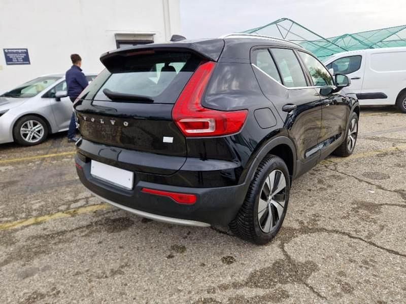 Usado Volvo XC40 Inscription 265 CV (194 kW) 2021 Negro SUV