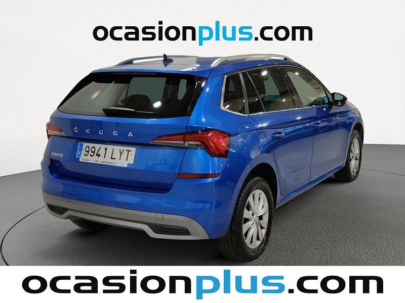 Usado Skoda Kamiq 110 CV (80 kW) 2022 Azul SUV