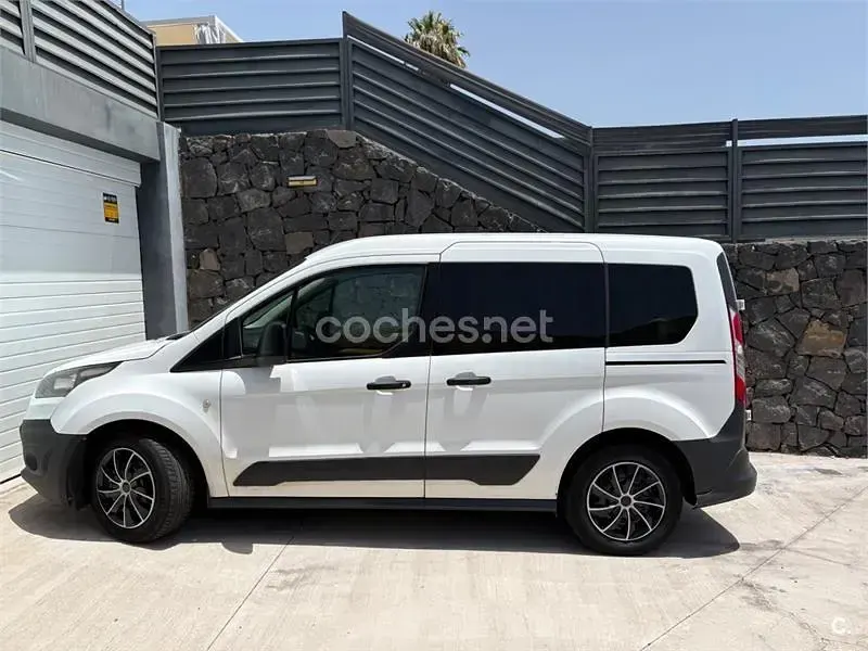 Usado Ford Transit Connect Ambiente 95 CV (69 kW) 2016 Blanco Monovolumen