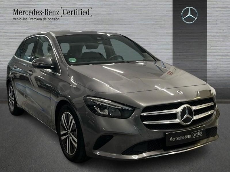 Usado Mercedes B200 150 CV (110 kW) 2022 Gris / plata Monovolumen