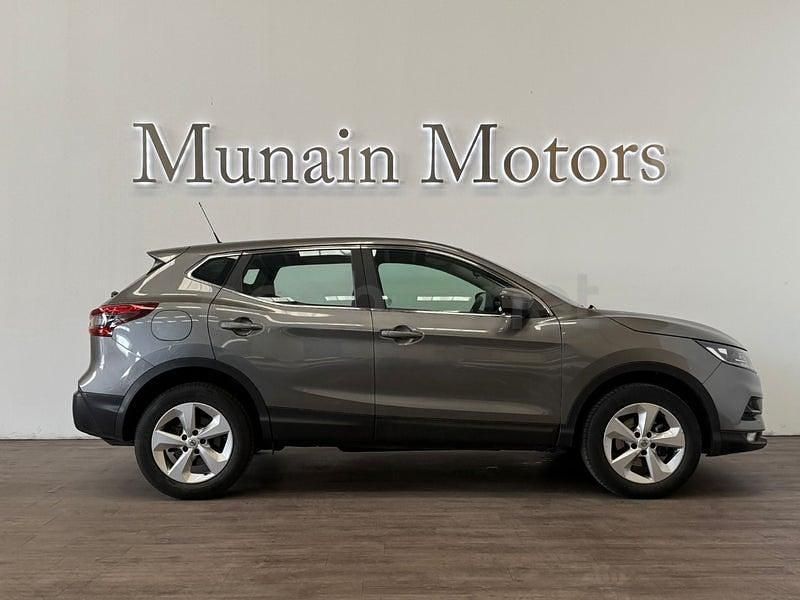 Usado Nissan Qashqai Acenta 115 CV (84 kW) 2019 Gris / plata SUV