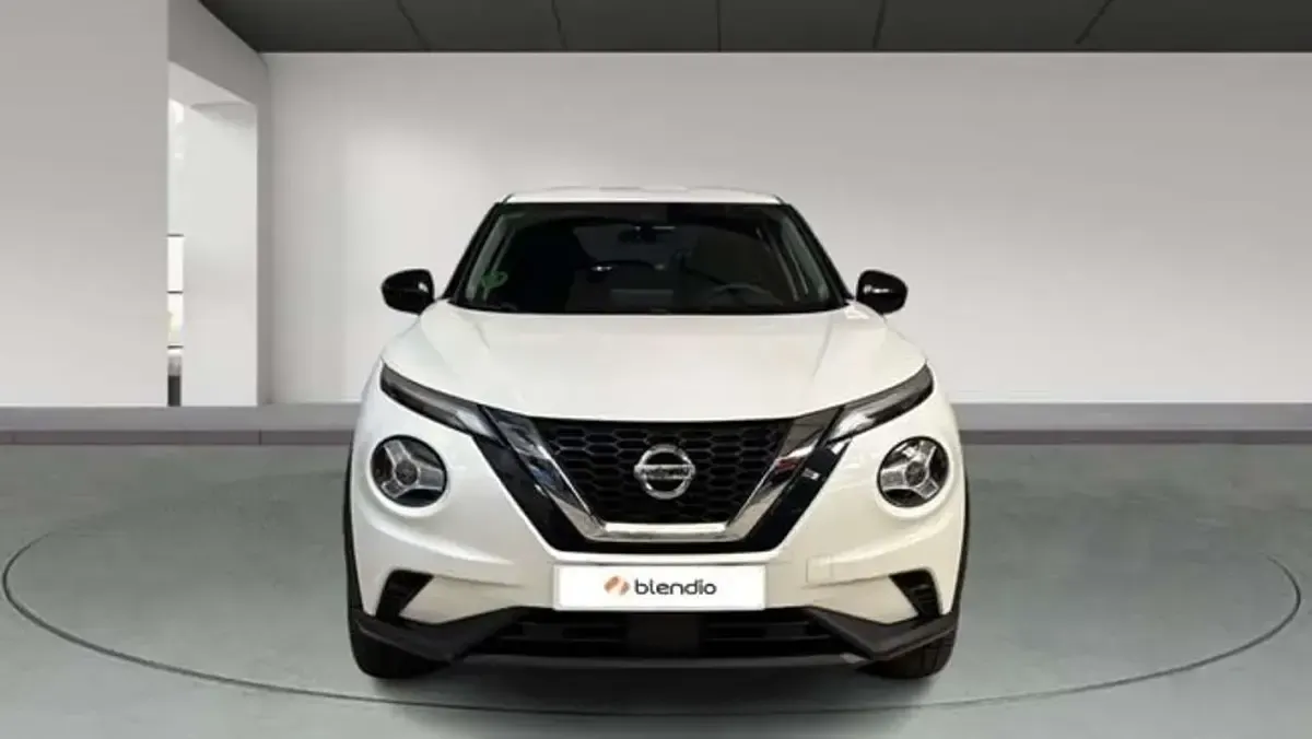 Usado Nissan Juke Acenta 114 HP (83 kW) 2022 Amarelo SUV