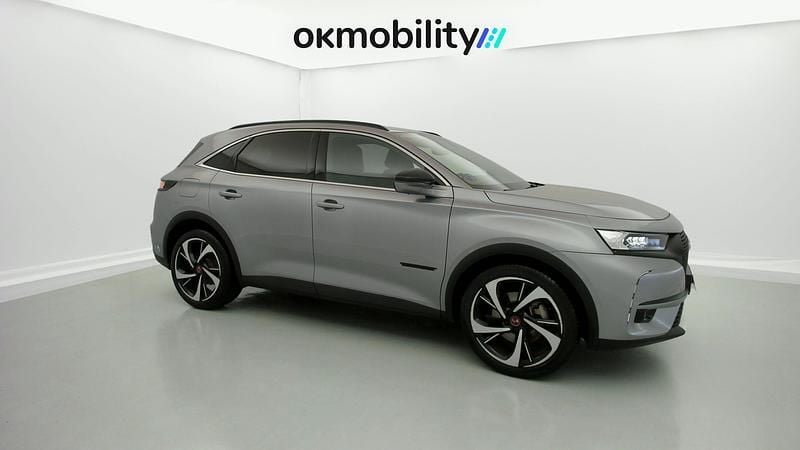 Usado DS Automobiles DS7 Crossback Performance Line Plus 300 CV (220 kW) 2021 Gris artense SUV
