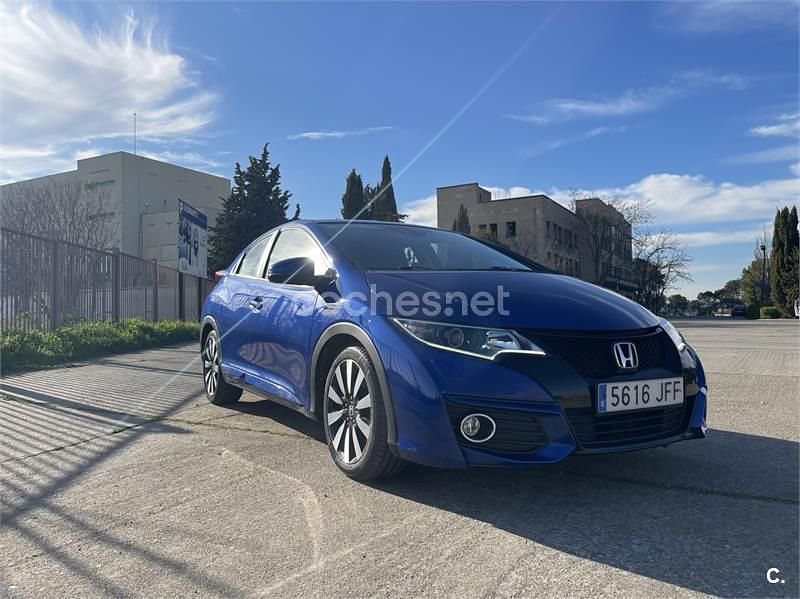 Usado Honda Civic Sport 100 CV (73 kW) 2015 Azul Berlina