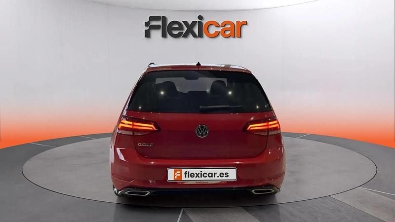Usado VW Golf VII R-line 150 CV (110 kW) 2020 Rojo Utilitario