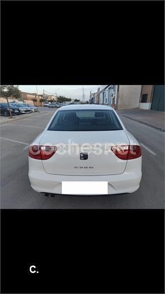 Usado Seat Exeo Reference 120 CV (88 kW) 2009 Blanco Berlina