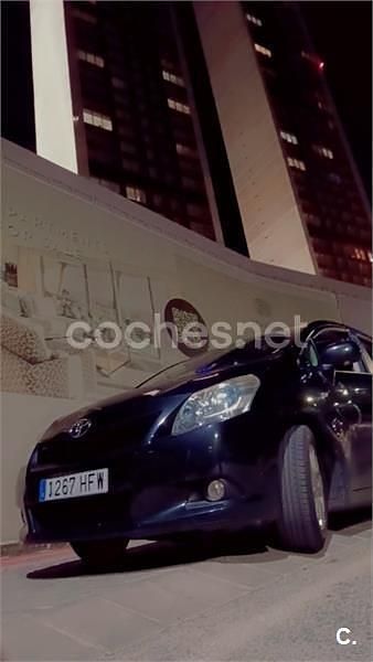 Usado Toyota Verso Live 126 CV (92 kW) 2011 Negro Monovolumen