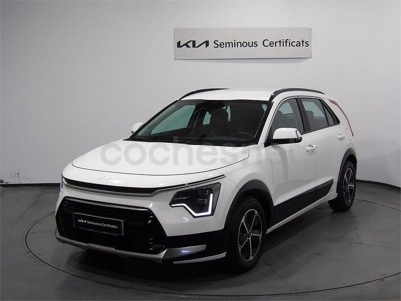 Usado Kia Niro 129 CV (94 kW) 2025 Blanco SUV