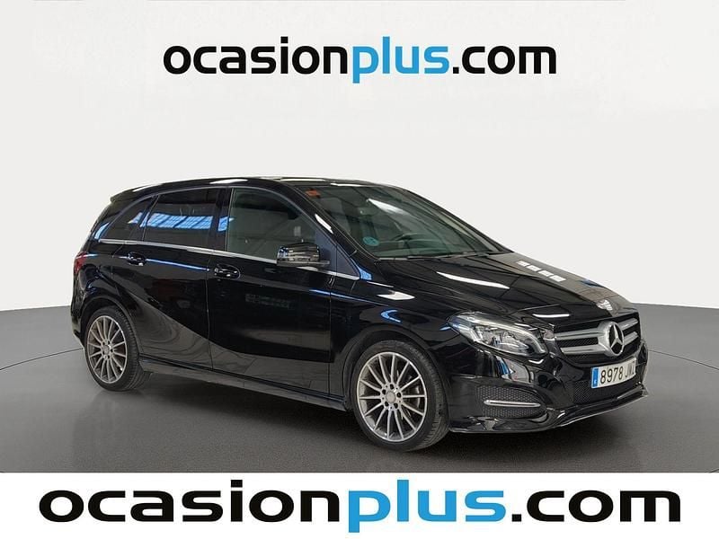 Usado Mercedes B180 109 CV (80 kW) 2016 Negro Monovolumen
