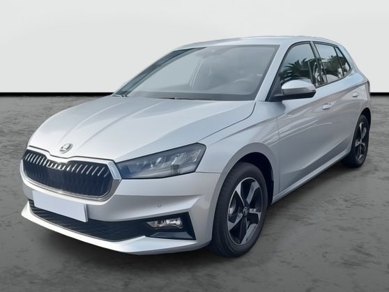 Plata brilliant metalizado Usado 2024 Skoda Fabia Selection | 18.990 € (Precio justo) - Imagen 1/4