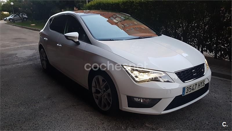 Usado Seat Leon FR 150 CV (110 kW) 2014 Blanco Berlina