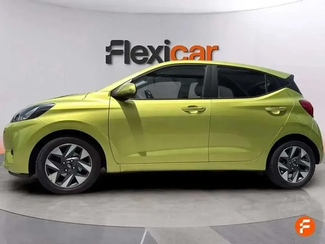 Usado Hyundai i10 67 CV (49 kW) 2024 Verde Utilitario