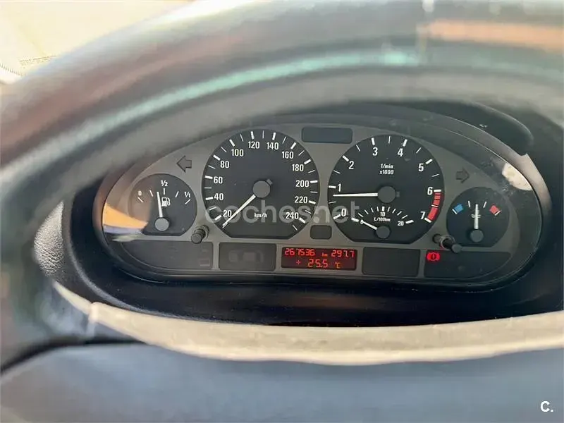 Usado BMW 320 150 CV (110 kW) 2001 Verde Berlina