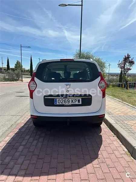 Usado Dacia Lodgy Comfort 102 CV (75 kW) 2018 Blanco Monovolumen