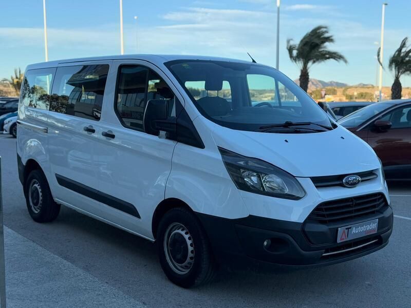 Usado Ford Transit Custom Trend 105 CV (77 kW) 2017 Blanco Familiar