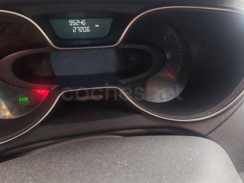 Begagnad Renault Captur Intens 90 HK (66 kW) 2018 Orange SUV