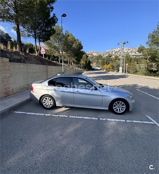 Usado BMW 320 177 CV (130 kW) 2010 Gris / plata Berlina