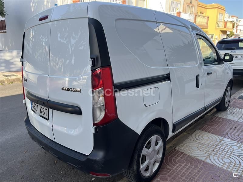 Usado Dacia Dokker Ambiance 102 HP (75 kW) 2019 Branco Monovolume