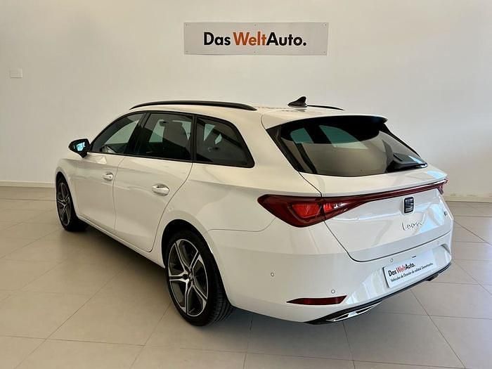 Usado Seat Leon ST FR 150 CV (110 kW) 2025 Blanco Familiar