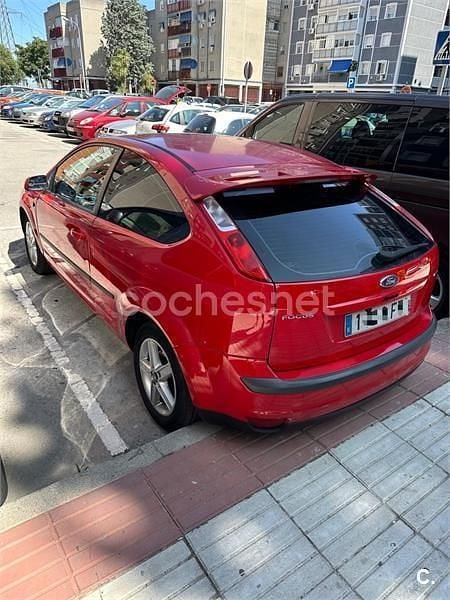 Rojo Usado 2007 Ford Focus Trend Berlina | 1450 € (Super precio) - Imagen 1/4