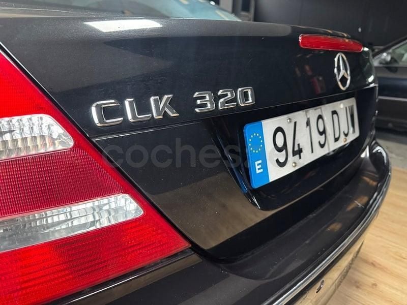 Usado Mercedes CLK320 Elegance 218 CV (160 kW) 2005 Negro Coupe