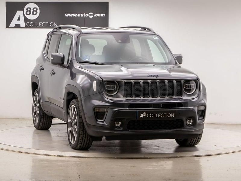 Usado Jeep Renegade 240 CV (176 kW) 2022 Gris / plata SUV