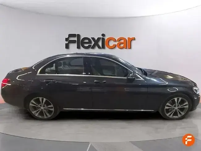 Usado Mercedes C220 170 CV (125 kW) 2016 Negro Berlina